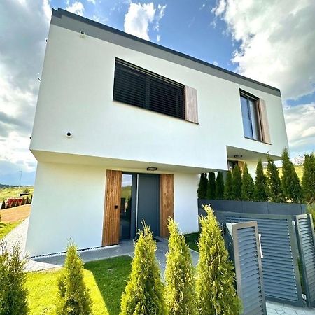 Luxury Apartments Maly Slavkov Dış mekan fotoğraf