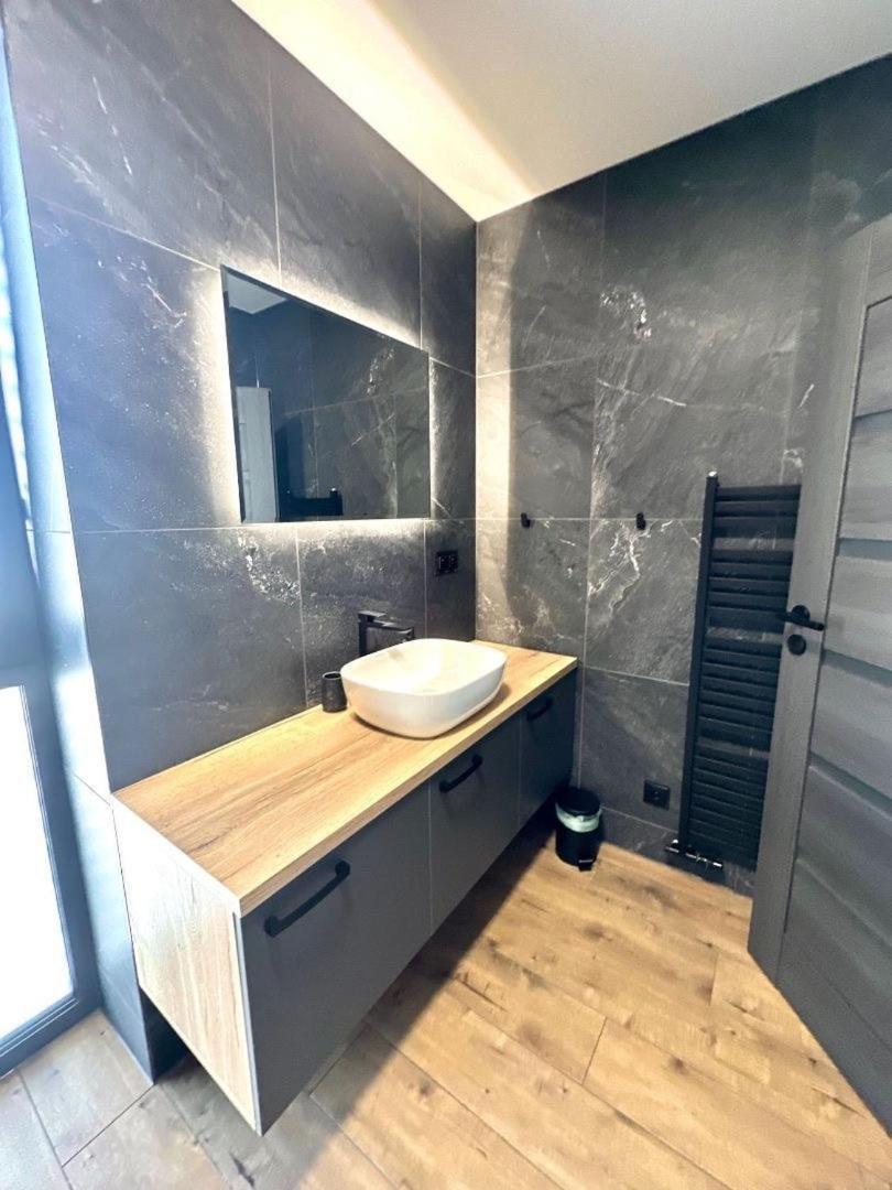 Luxury Apartments Maly Slavkov Dış mekan fotoğraf
