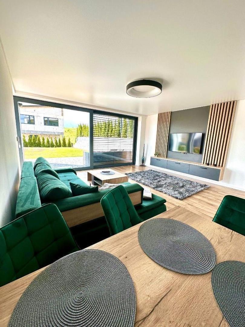 Luxury Apartments Maly Slavkov Dış mekan fotoğraf