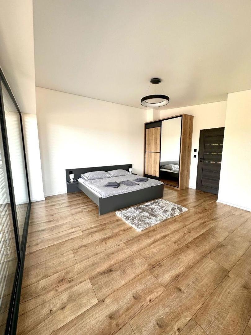 Luxury Apartments Maly Slavkov Dış mekan fotoğraf