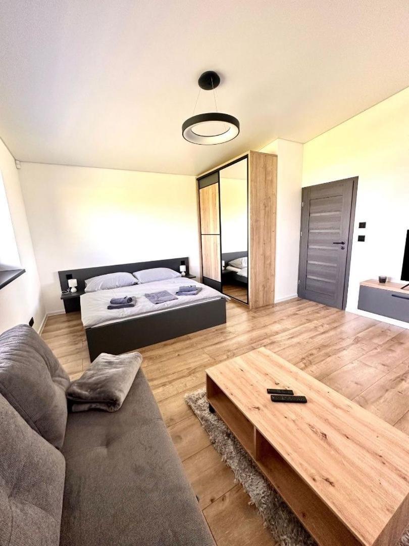 Luxury Apartments Maly Slavkov Dış mekan fotoğraf