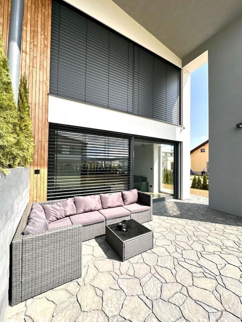 Luxury Apartments Maly Slavkov Dış mekan fotoğraf
